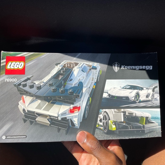 LEGO Speed Champion Koenigsegg - Picture 2 of 3